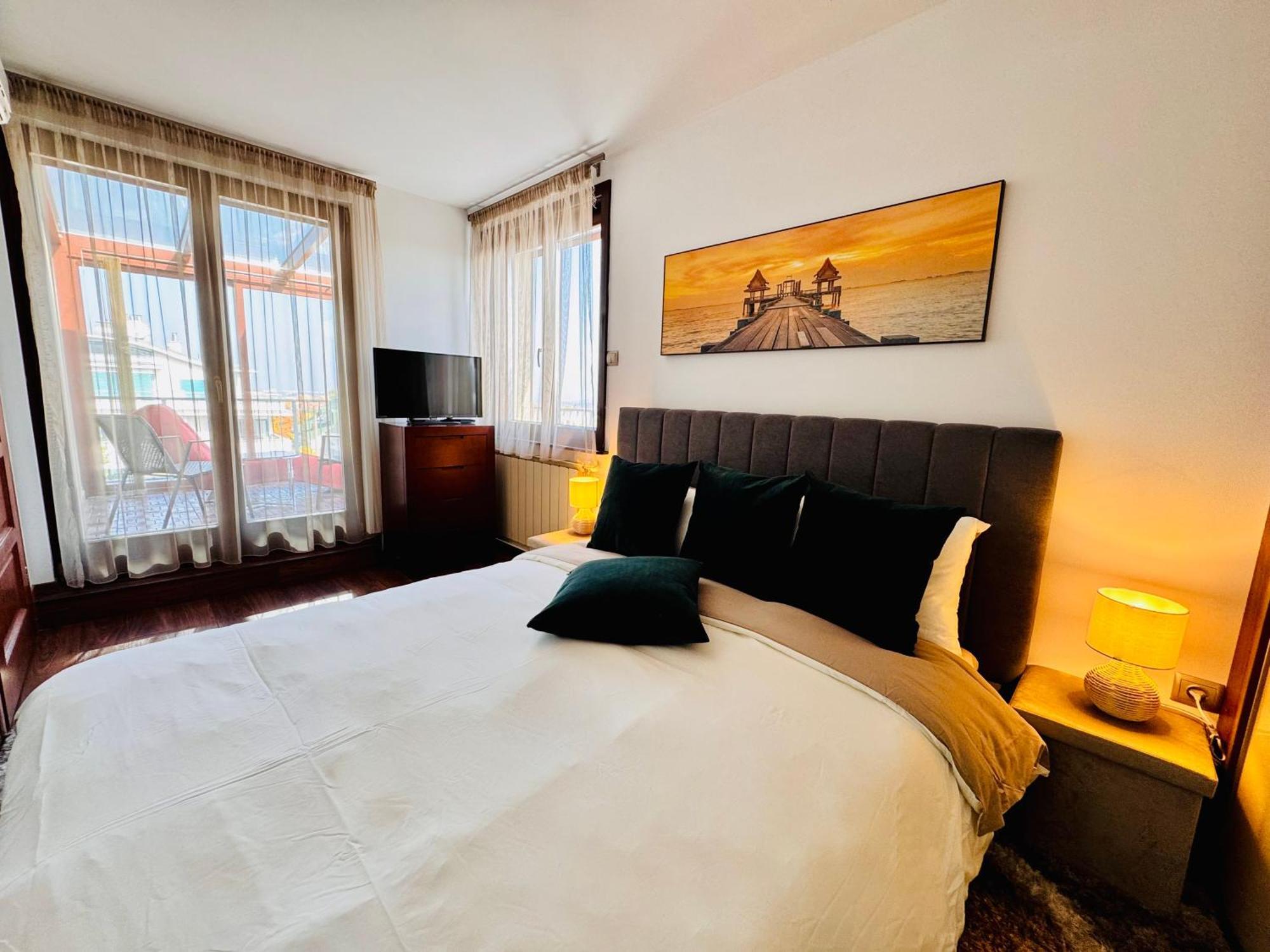 Apartman Luxury Penthouse On Rosehill With Free Garage Budapest
