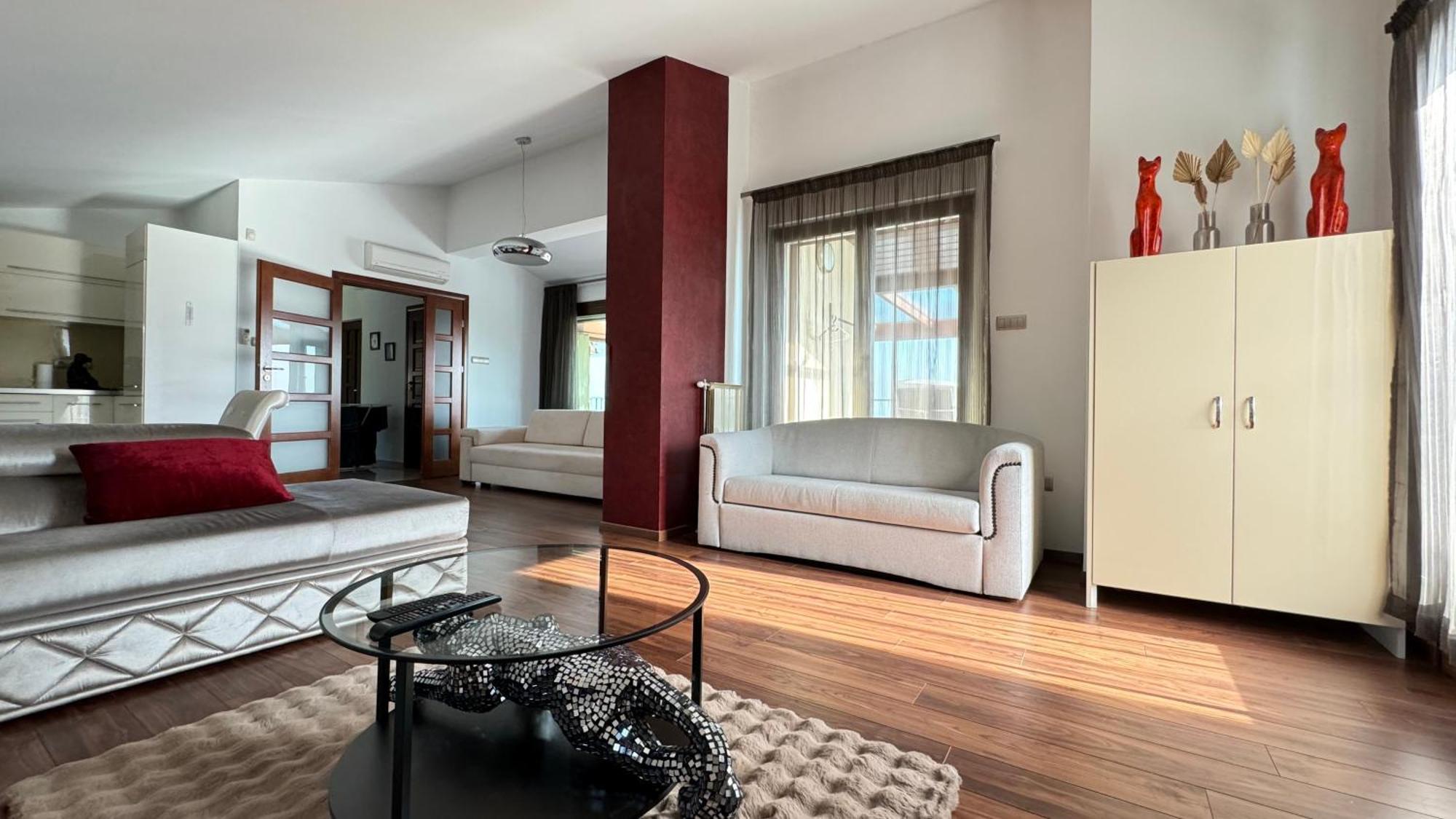 Luxury Penthouse On Rosehill With Free Garage Apartman *